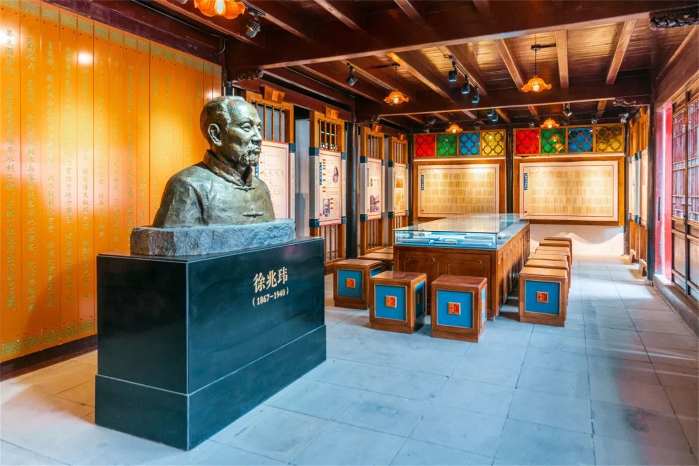何市社区相册